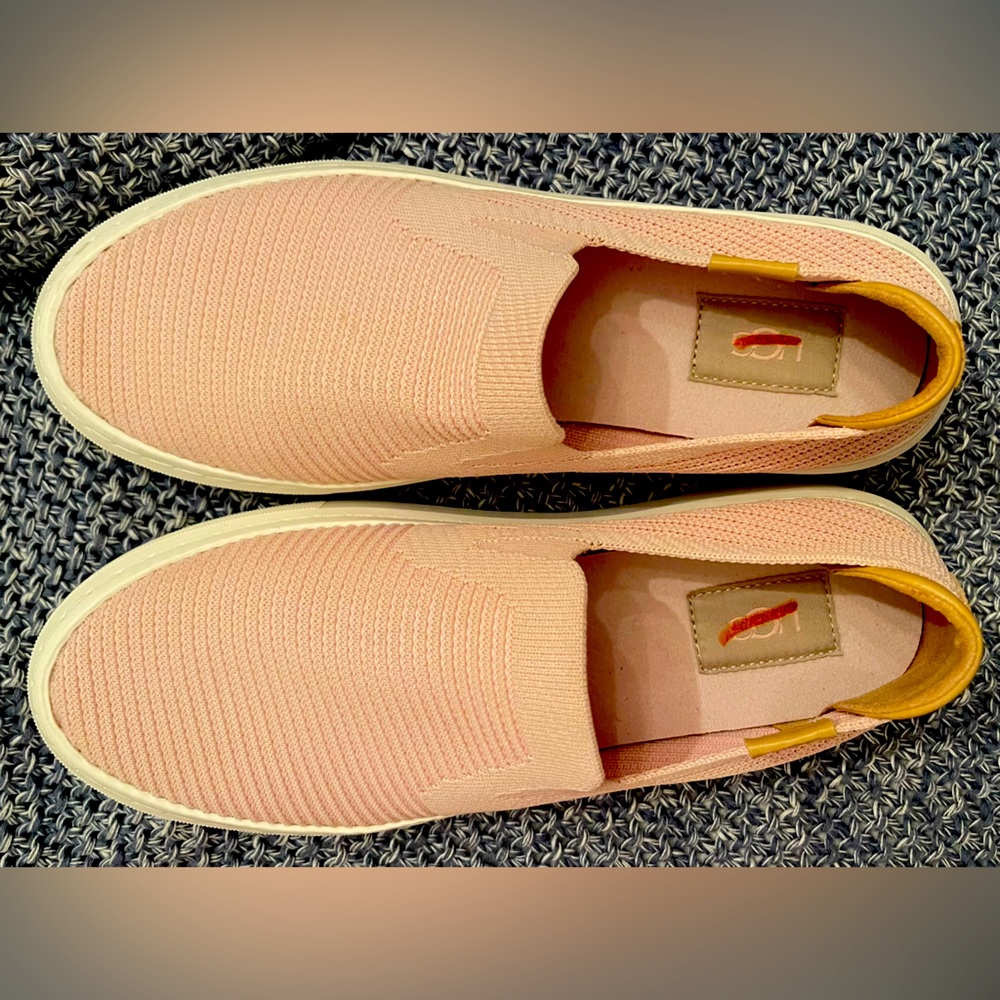 Ugg Alameda Sammy Women’s size 9
